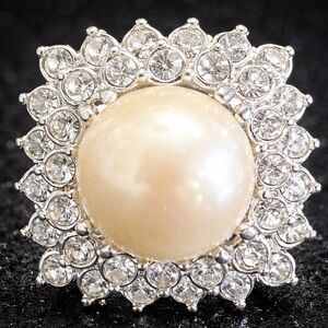 Cindy Adams Vintage Estate Pearl Crystal statement cocktail Ring HSN Silver Band